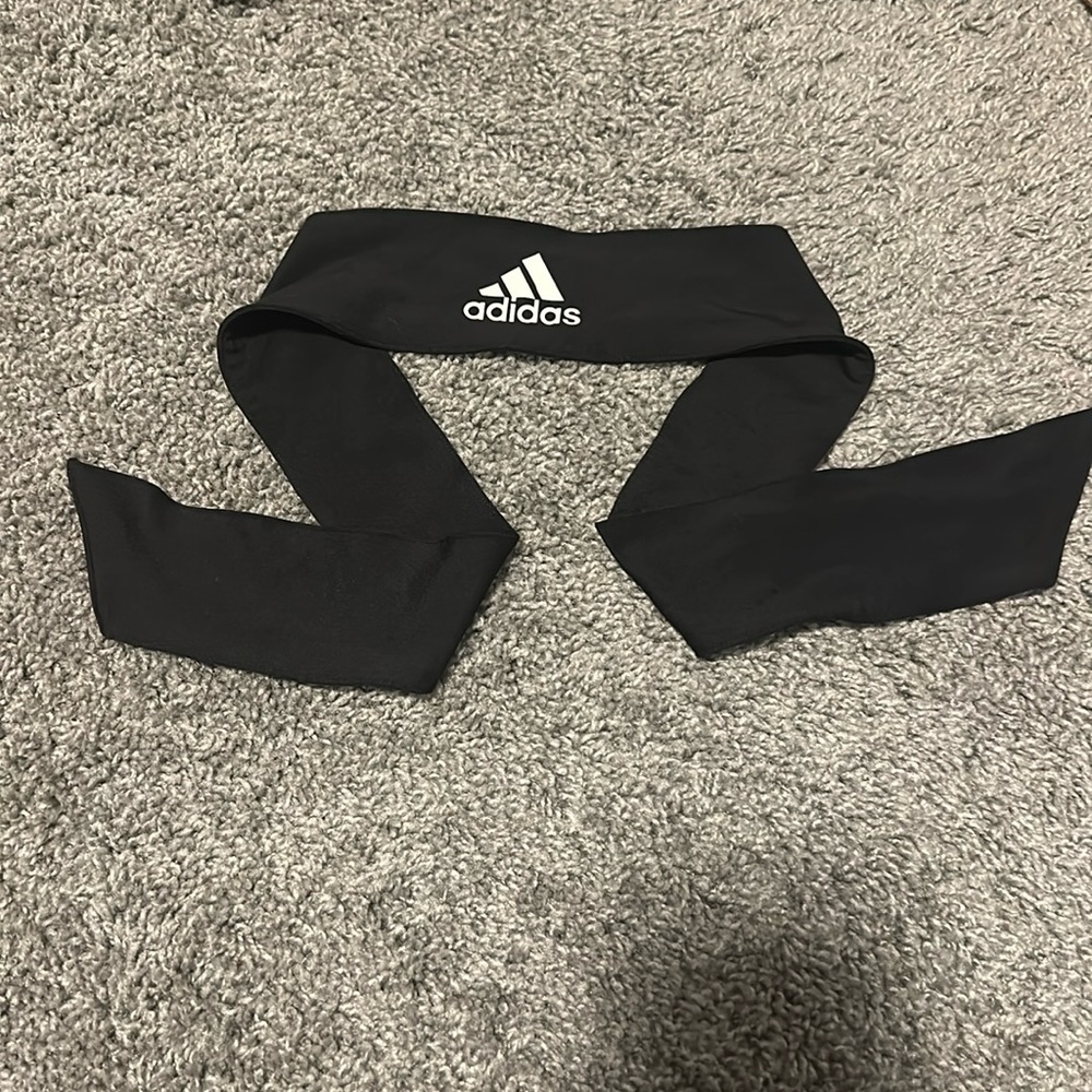 Adidas tie headband